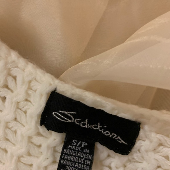 Free with Purchase Beige Sweater - Picture 5 of 5